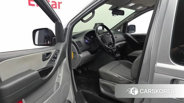 Hyundai The New Grand Starex id 4594102 из Кореи 30