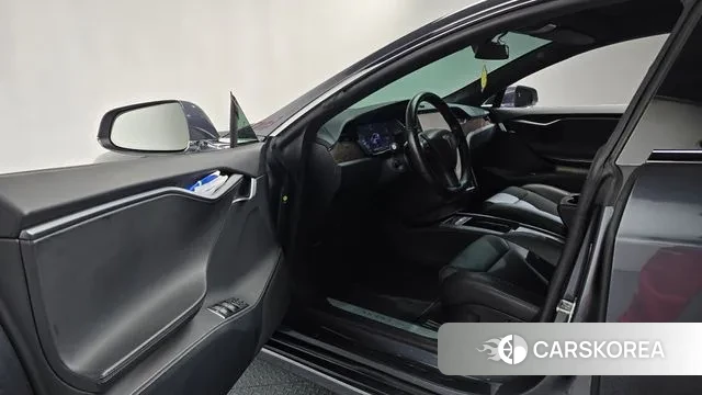 Tesla Model S id 3480019 из Кореи 20