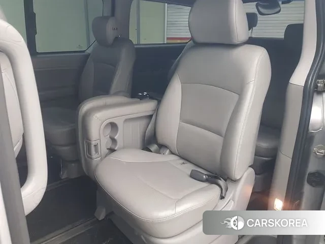 Hyundai The New Grand Starex id 3573869 из Кореи 17