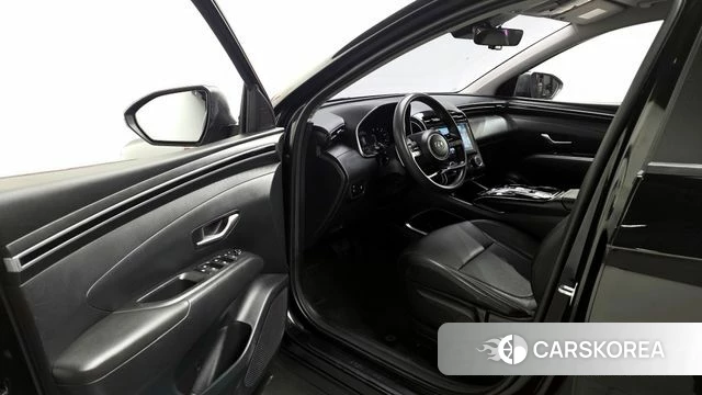Hyundai Tucson (NX4) id 4396639 из Кореи 32
