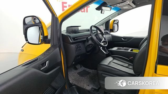 Hyundai Staria id 3884626 из Кореи 20