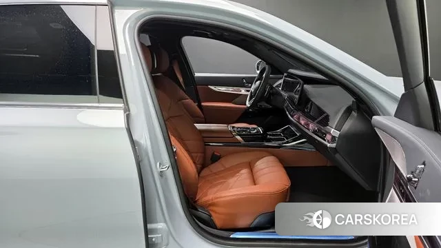 BMW 7 Series (G70) id 3695930 из Кореи 20