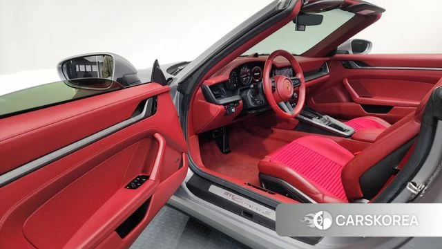 Porsche 911(992) id 3910827 из Кореи 20