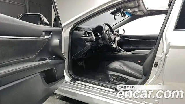 Toyota Camry (XV70) id 2876699 из Кореи 20