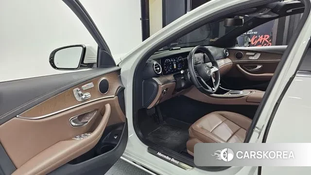 Mercedes-Benz E-Class W213 id 3639964 из Кореи 20