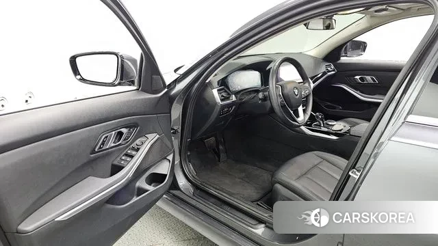 BMW 3 Series (G20) id 3747765 из Кореи 20