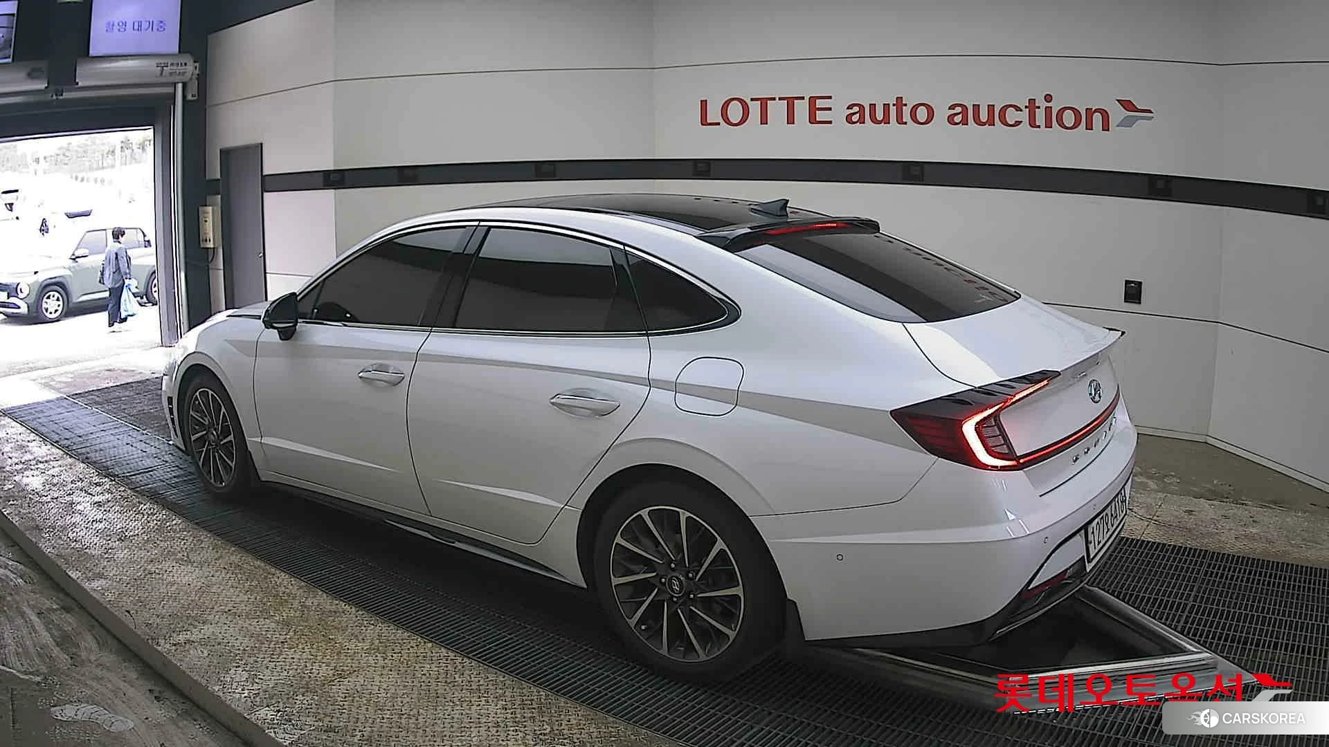 Hyundai Sonata id 3875707 из Кореи 37