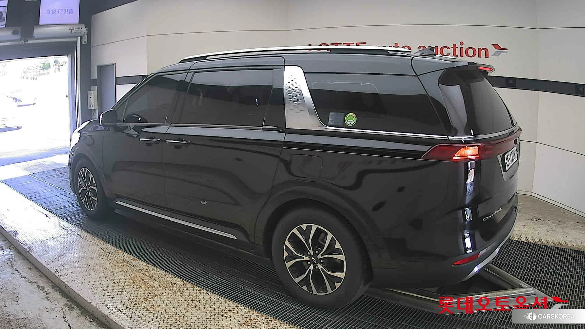 Kia Carnival id 4902362 из Кореи 37