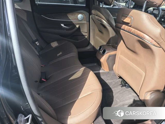 Mercedes-Benz E-class id 4207782 из Китая 12