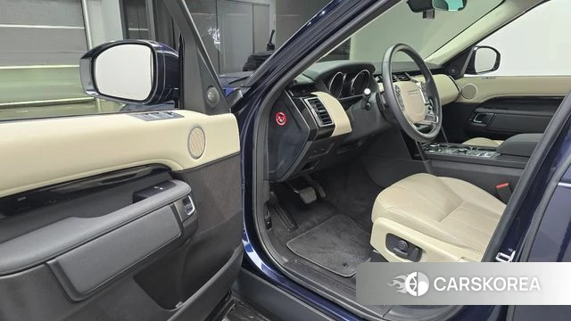 Land Rover Discovery 5 id 4760345 из Кореи 32