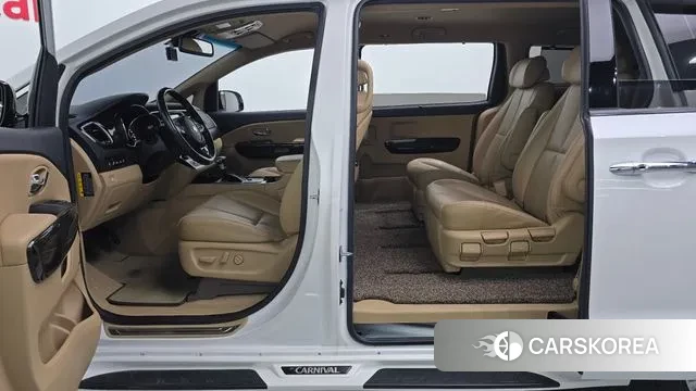 Kia The New Carnival id 3033984 из Кореи 20