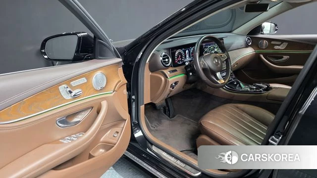 Mercedes-Benz E-Class W213 id 4643004 из Кореи 20