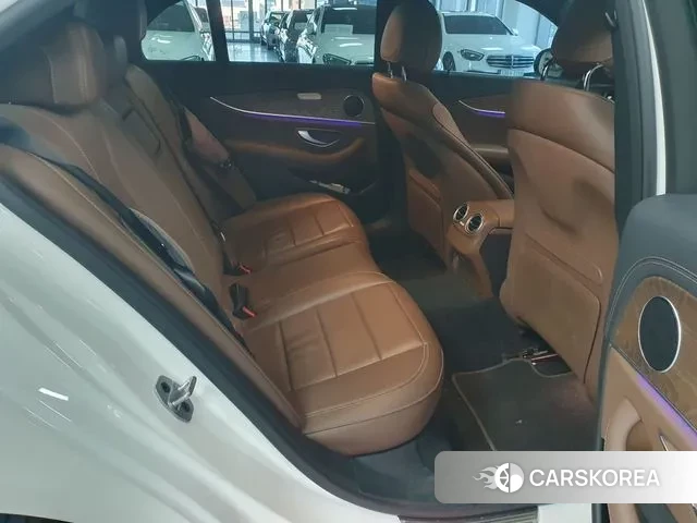 Mercedes-Benz E-Class W213 id 3610562 из Кореи 17