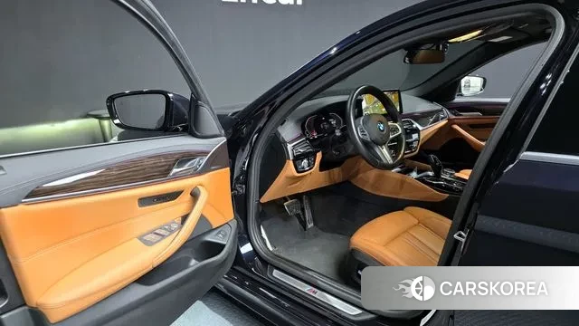 BMW 5 Series (G30) id 3597368 из Кореи 20