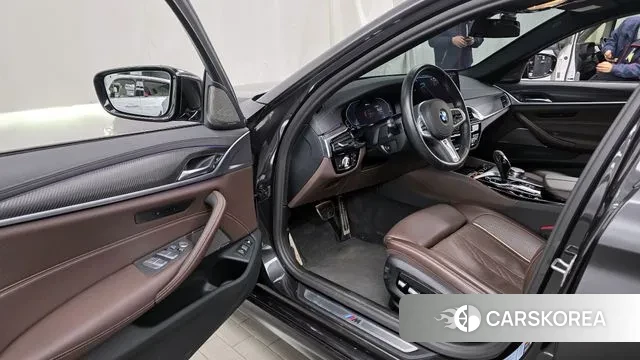 BMW 5 Series (G30) id 3551894 из Кореи 20