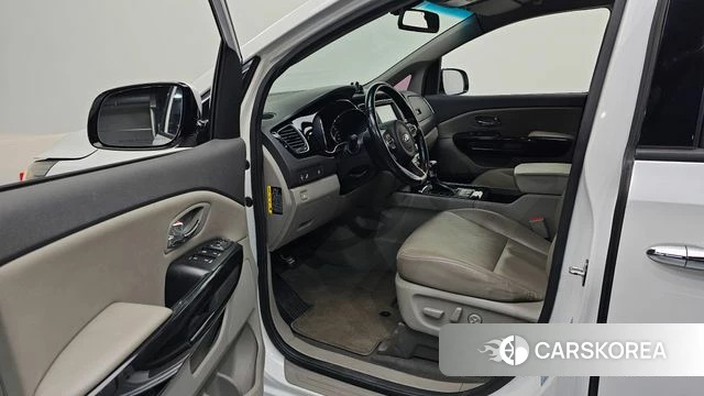Kia All New Carnival id 4508744 из Кореи 20