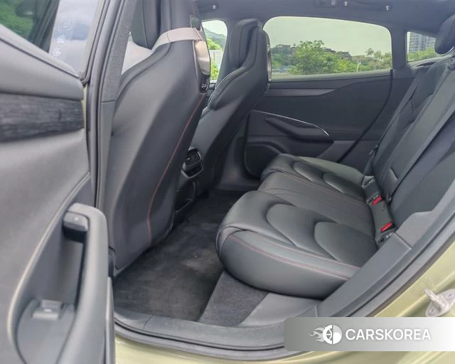 Xiaomi Car Xiaomi SU7 id 4190566 из Китая 23