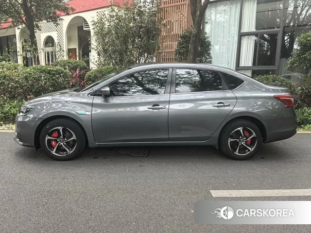 Nissan Xuan Yi id 4279401 из Китая 15