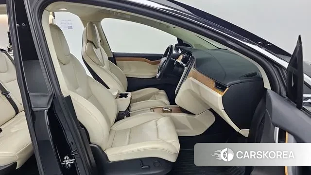 Tesla Model X id 3292030 из Кореи 20