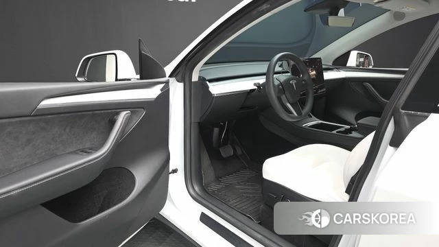 Tesla Model Y id 4701241 из Кореи 35