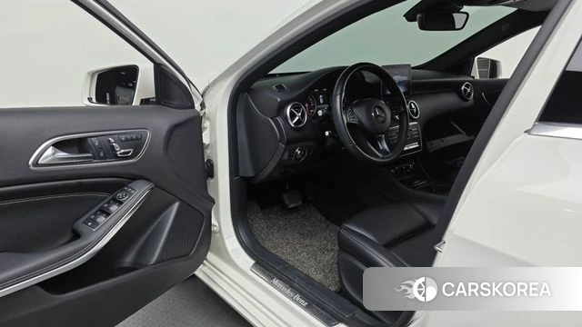Mercedes-Benz A-Class W176 id 4722569 из Кореи 30