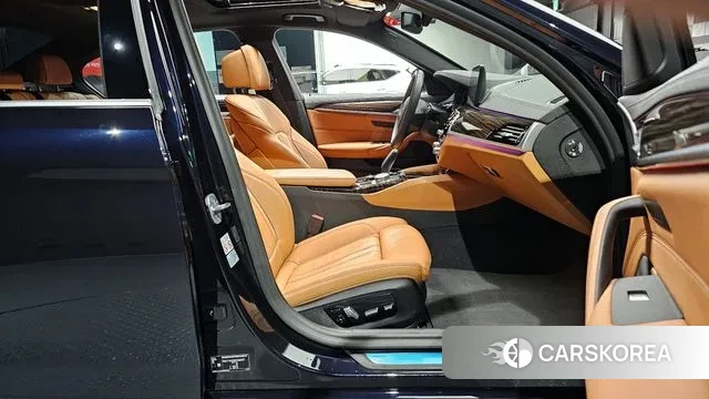 BMW 5 Series (G30) id 3493535 из Кореи 20