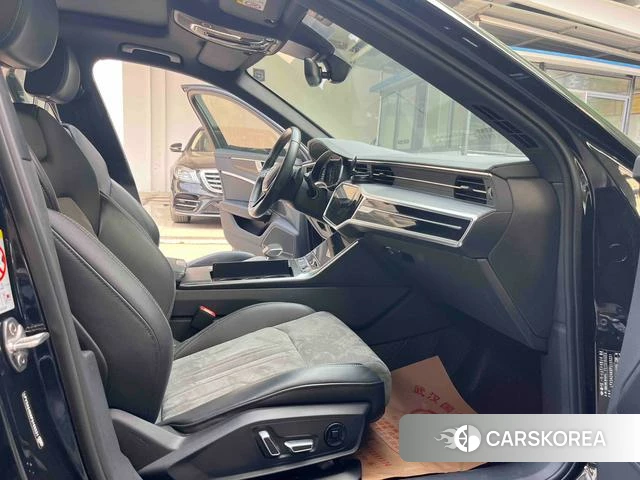 Audi A6L id 4256917 из Китая 18