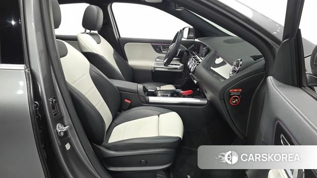 Mercedes-Benz GLA - Class H247 id 3898767 из Кореи 20