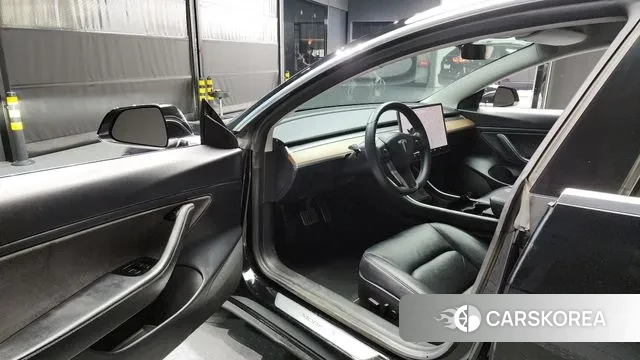 Tesla Model 3 id 2932184 из Кореи 20