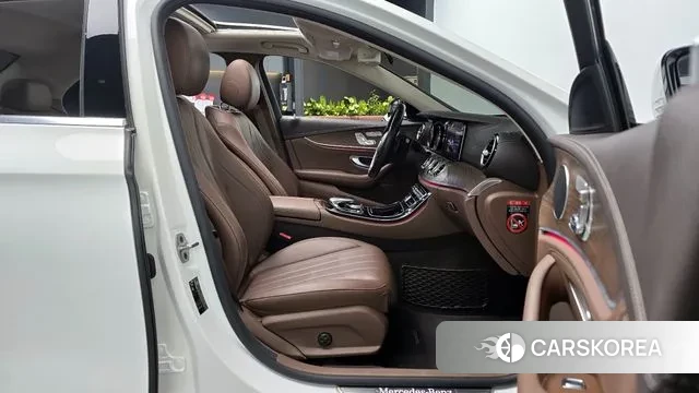 Mercedes-Benz E-Class W213 id 3428943 из Кореи 20