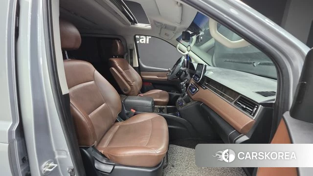 Hyundai The New Grand Starex id 4557393 из Кореи 20