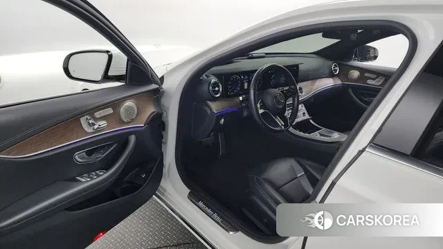 Mercedes-Benz E-Class W213 id 3058996 из Кореи 20