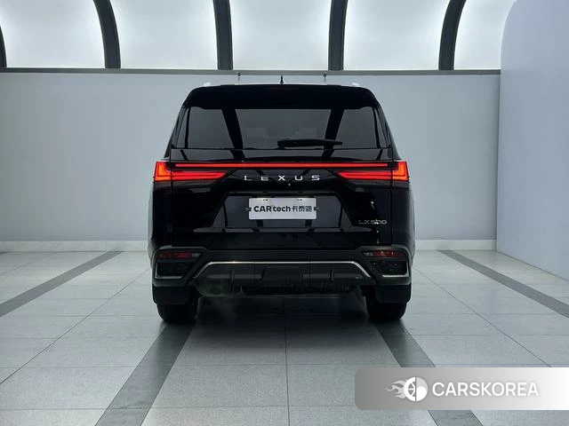 Lexus LX id 4263384 из Китая 33