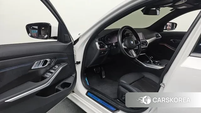 BMW 3 Series (G20) id 3645592 из Кореи 20