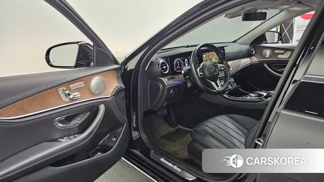 Mercedes-Benz E-Class W213 id 3033498 из Кореи 20