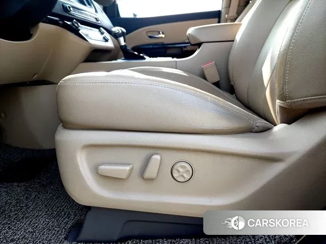 Kia The New Carnival id 3622287 из Кореи 18