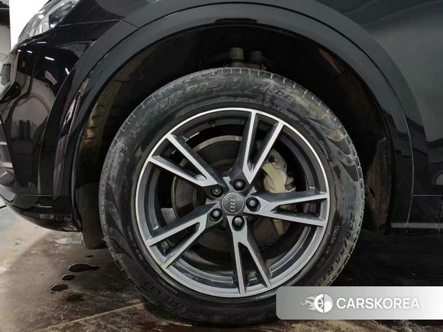 Audi Q5L id 4260816 из Китая 17