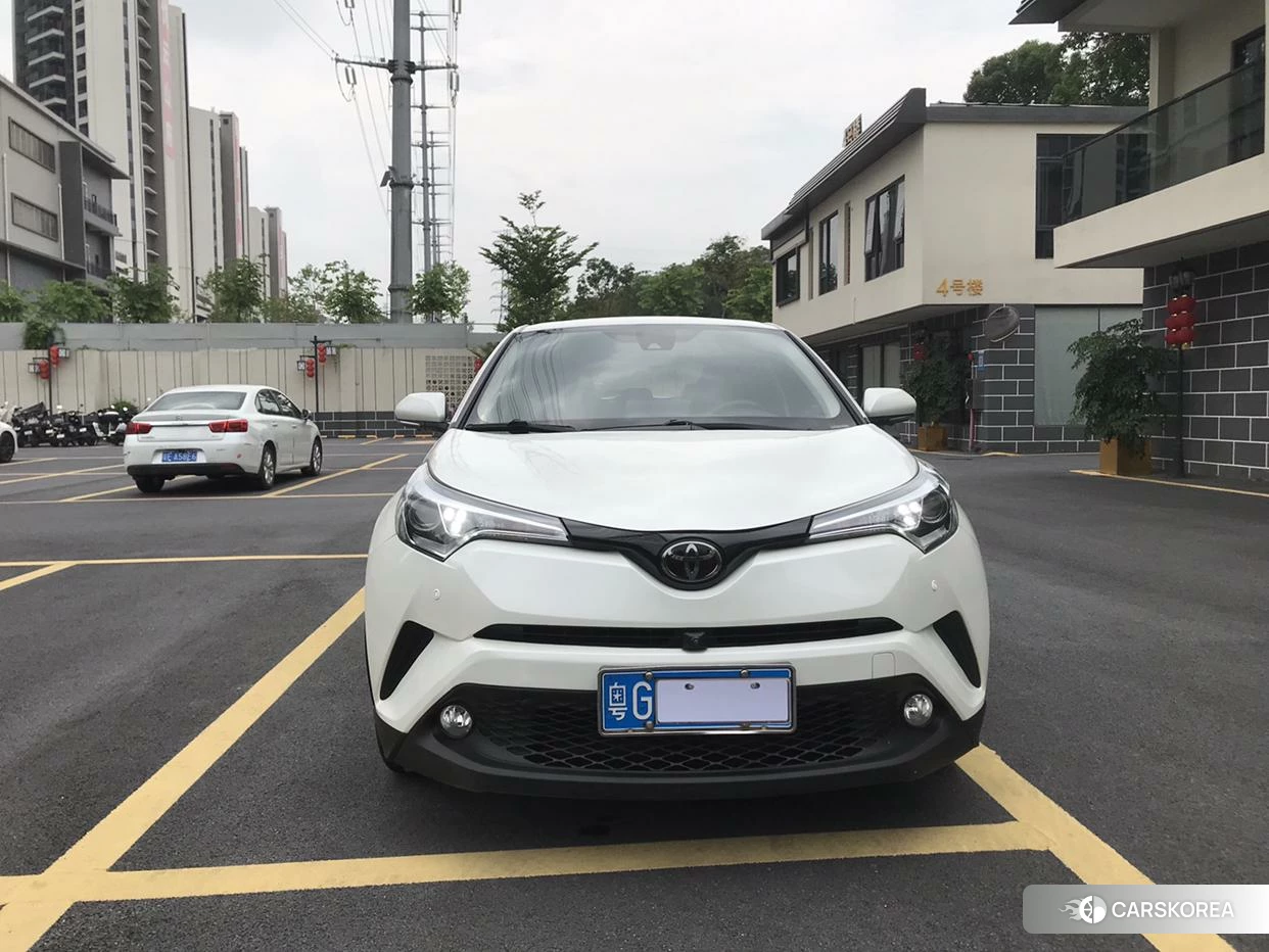 Toyota C-HR id 4406115 из Китая 10