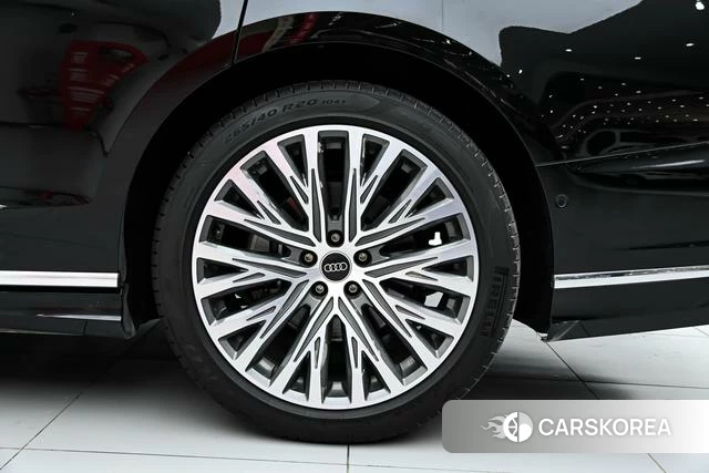 Audi A8 id 4260810 из Китая 20