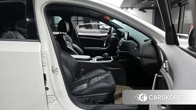 Kia Stinger Meister id 3054432 из Кореи 20