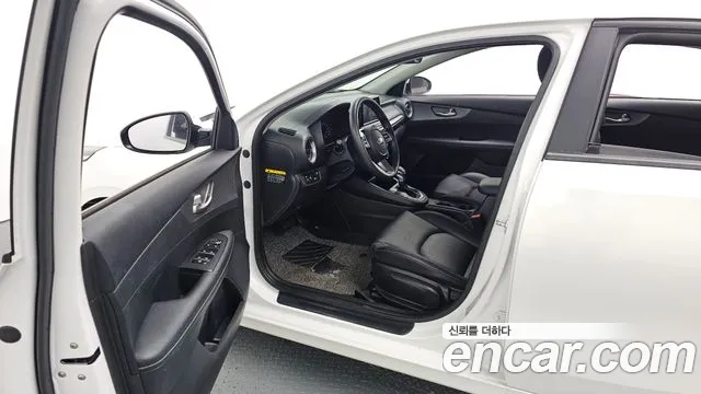 Kia Come New K3 id 2713378 из Кореи 20