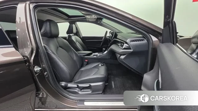 Toyota Camry (XV70) id 3168722 из Кореи 20