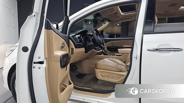 Kia All New Carnival id 3728801 из Кореи 20