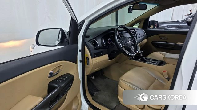 Kia The New Carnival id 4642498 из Кореи 20