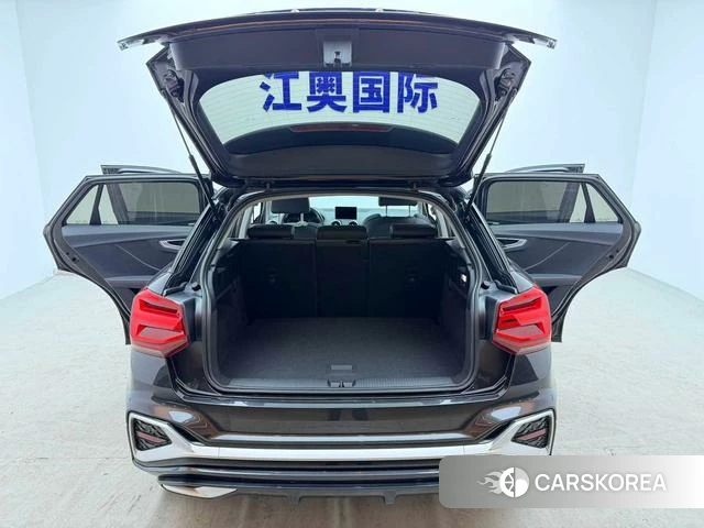 Audi Q2L id 4299794 из Китая 24