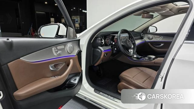 Mercedes-Benz E-Class W213 id 4225673 из Кореи 32