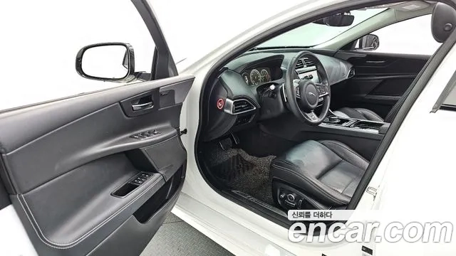 Jaguar XE id 2922437 из Кореи 20