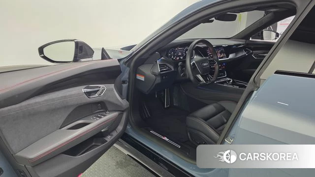 Audi RS e-Tron GT id 4177944 из Кореи 20