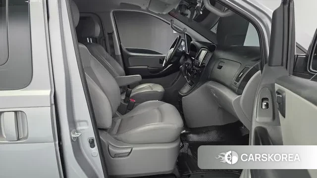 Hyundai The New Grand Starex id 3076146 из Кореи 20