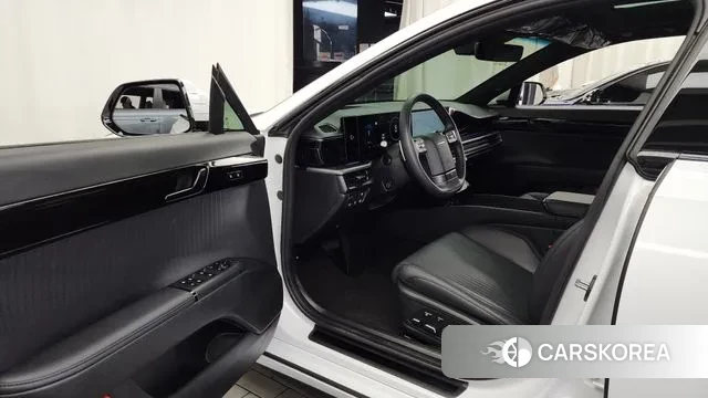 Hyundai Grandeur Hybrid (GN7) id 2930180 из Кореи 20